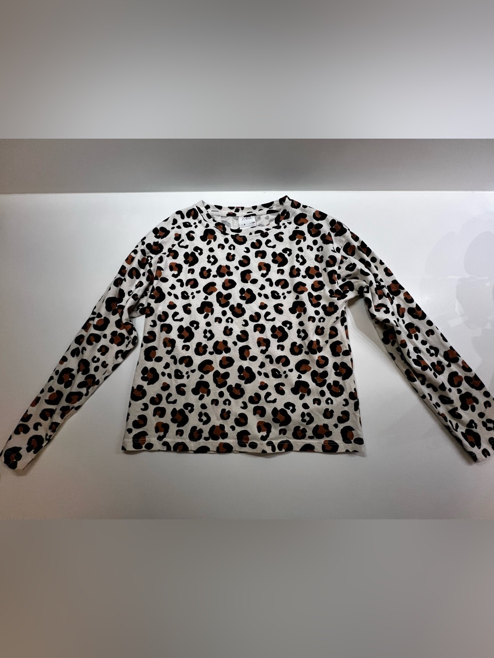 ZARA GIRLS SIZE 9 CREAM LEOPARD SPOT TAN & BLACK CREW NECK LONG SLEEVE TOP. NWOT